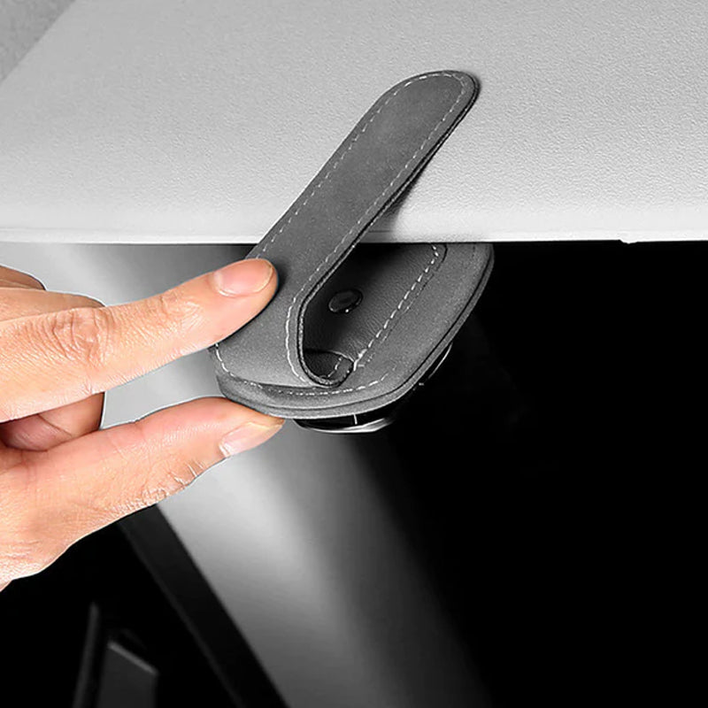 Multifunctionele brilclip van suède met het logo van uw auto